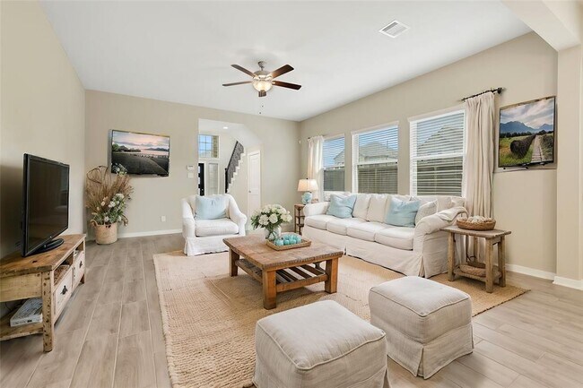 Foto del edificio - 7011 Winterberry Gln Ln