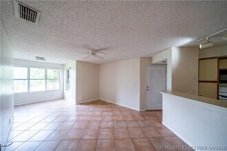 Building Photo - 3350 Pinewalk Dr N