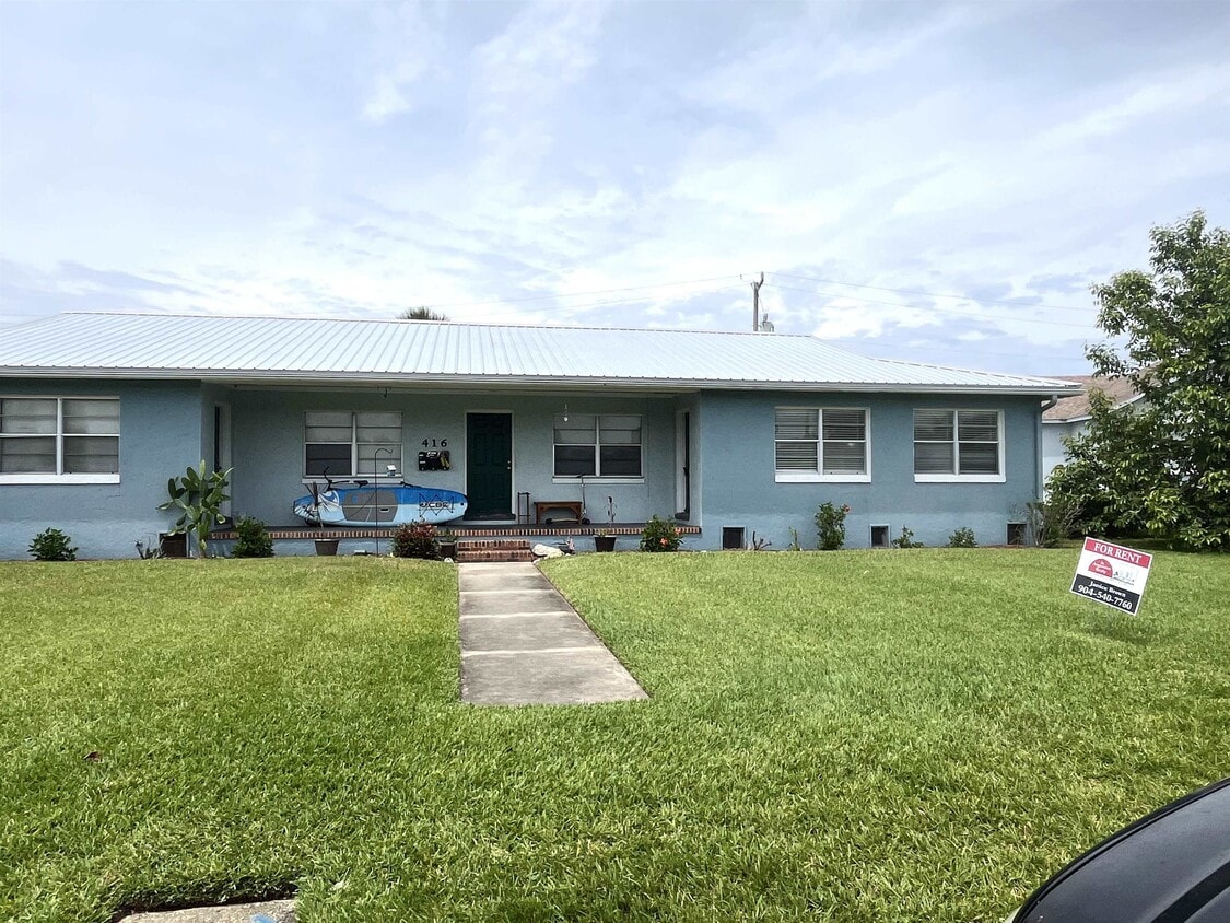 Primary Photo - 416 Arricola Ave