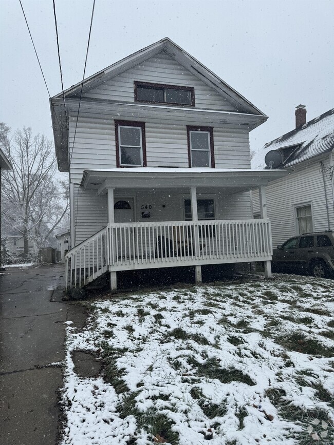 Building Photo - 540 Avon St