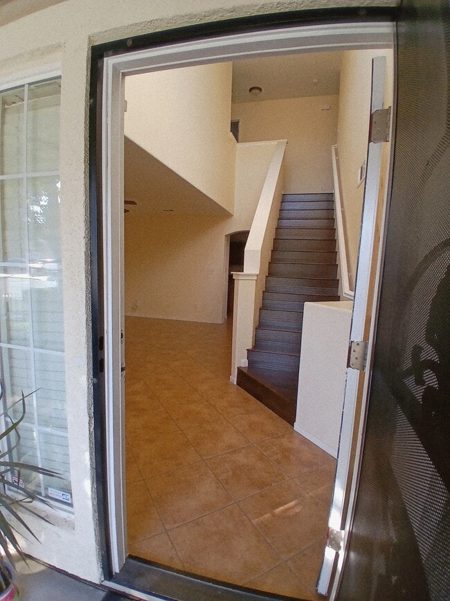 Foto del edificio - 1842 Santa Maria Ave