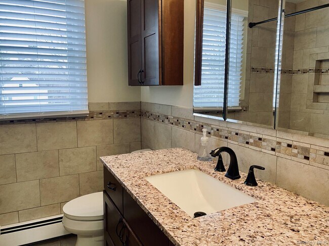 Foto del edificio - 23 Grossman St