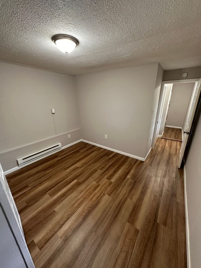 Foto del edificio - Recently Remodeled 4 bed in Reading