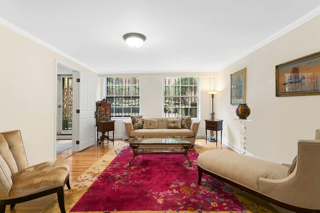 Living Room - 440 W 22nd St