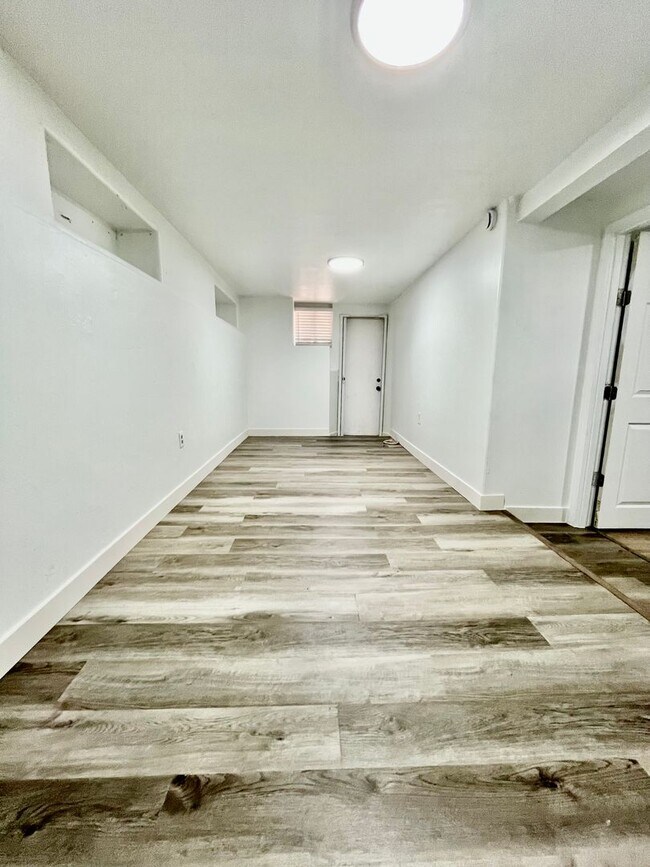Foto del edificio - 3175-3175 Cedar St