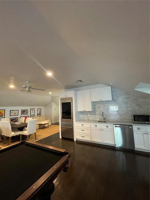Foto del edificio - 6220 Bayshore Blvd
