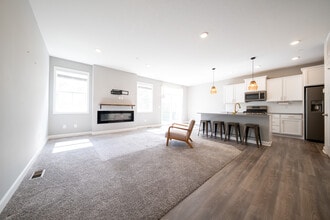 Building Photo - 1771 Emerson Ct
