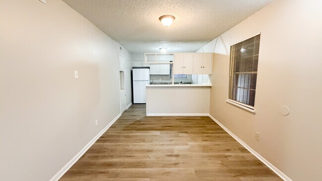 Foto del edificio - Kentwood Apartments