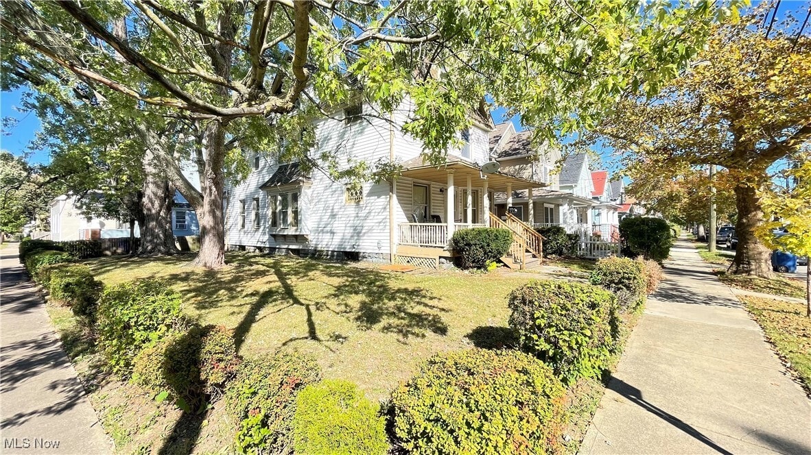 4322 Bush Ave Cleveland, OH 44109 – photo 4