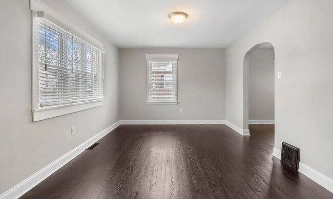 Foto del edificio - 702 W. Oak Street