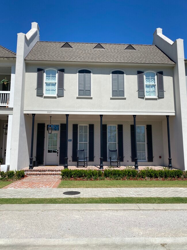 Frente - 3317 Pointe Marie Dr