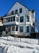 Building Photo - 62 Rowe Ave