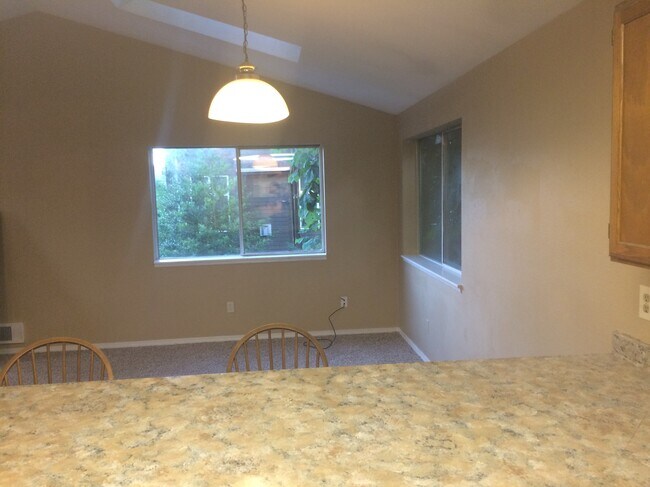 Foto del edificio - 1207 NE 55th St