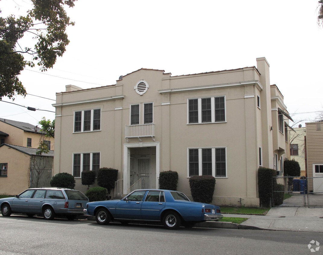 Building Photo - 2460 W 18th St