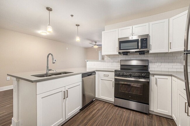 Building Photo - Stoney Pointe Apartment Homes
