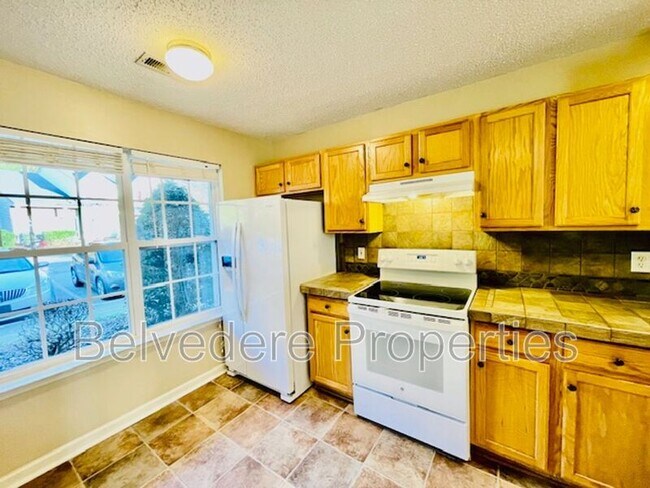 Foto del edificio - 4405 Carly's Way