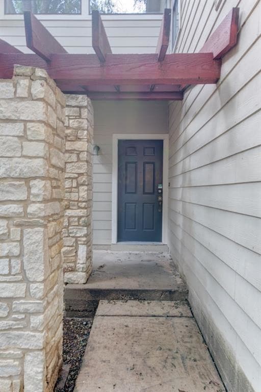 Building Photo - 512 Eberhart Ln