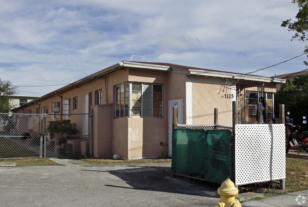 Foto del edificio - 1125 SW 5th St