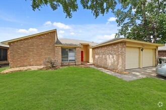 Building Photo - 1938 Grand Park Dr