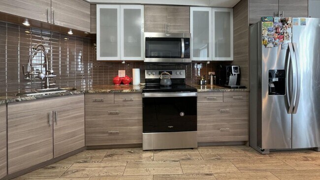 Foto del edificio - 6033 N Sheridan Rd