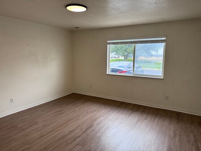 Foto del edificio - 2455 W 450 N
