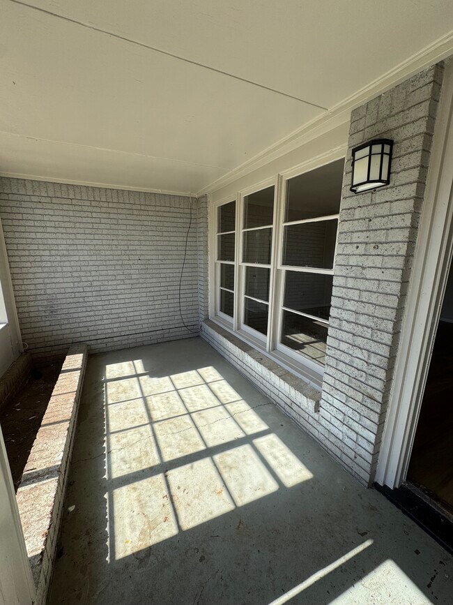 Foto del edificio - 1229 NW 83rd St