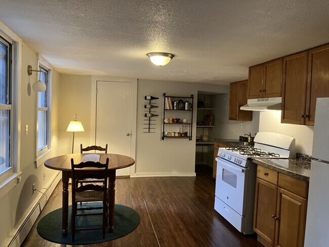 Foto del edificio - Great 1 Bedroom available 1/15/2026