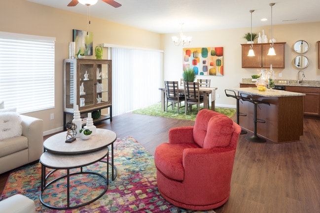 Sydney Dining/Kitchen - The Villages of Burlington