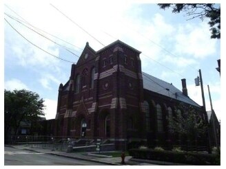 Building Photo - 169 Moore St