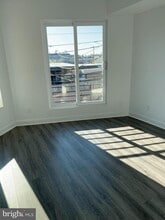 Building Photo - 1527 Carpenter St