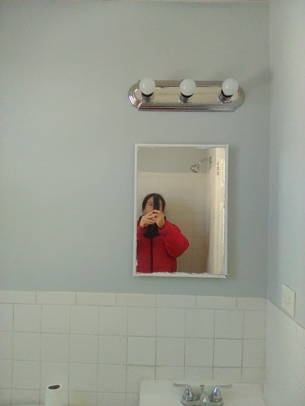 Building Photo - 594 Roosevelt Ave