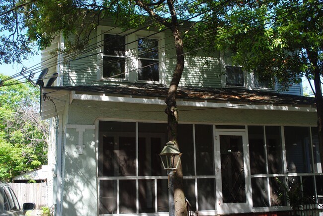 Foto del edificio - 2328 Nashville Ave