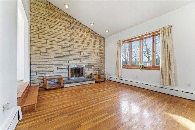 Foto del edificio - 7 Carol St