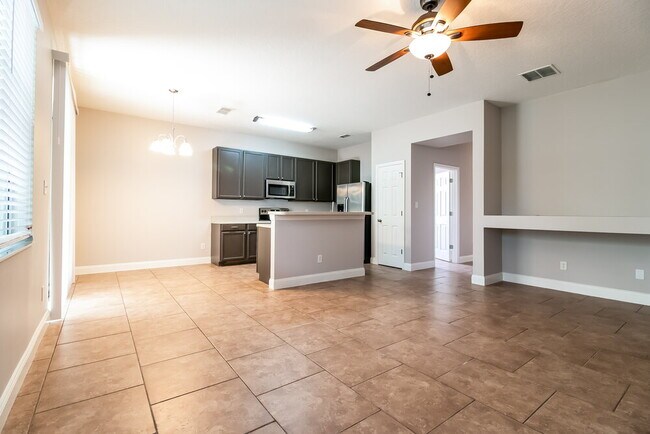 Building Photo - 439 Vicks Landing Dr