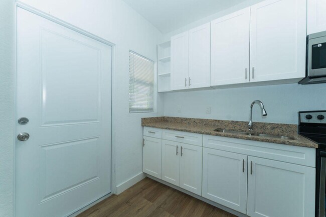 Foto del edificio - 624 S 12th St