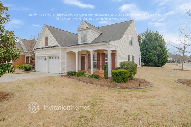 Building Photo - 6204 Woodland Commons Dr
