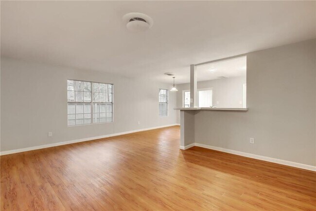 Foto del edificio - 8204 Exmoor Dr