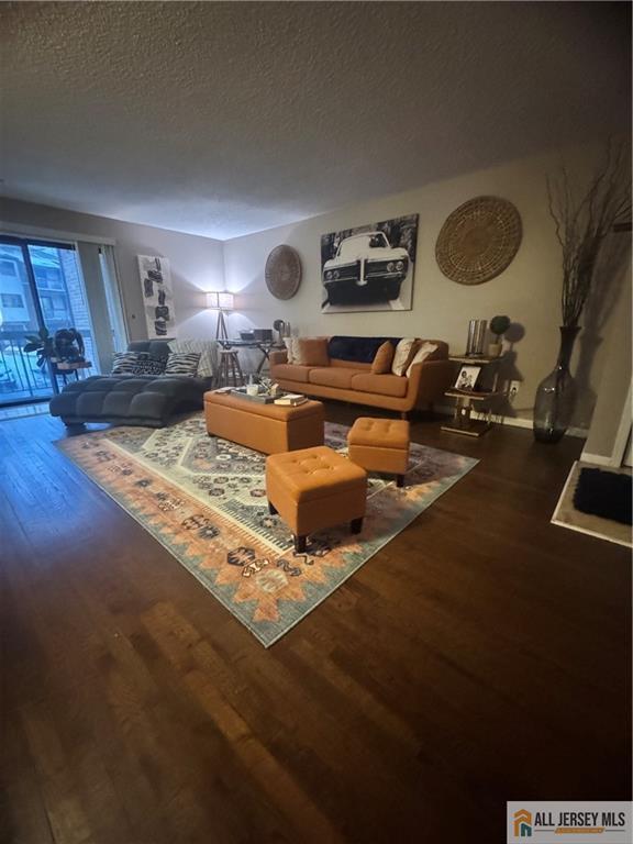 Foto del edificio - 106 Edison Glen Terrace