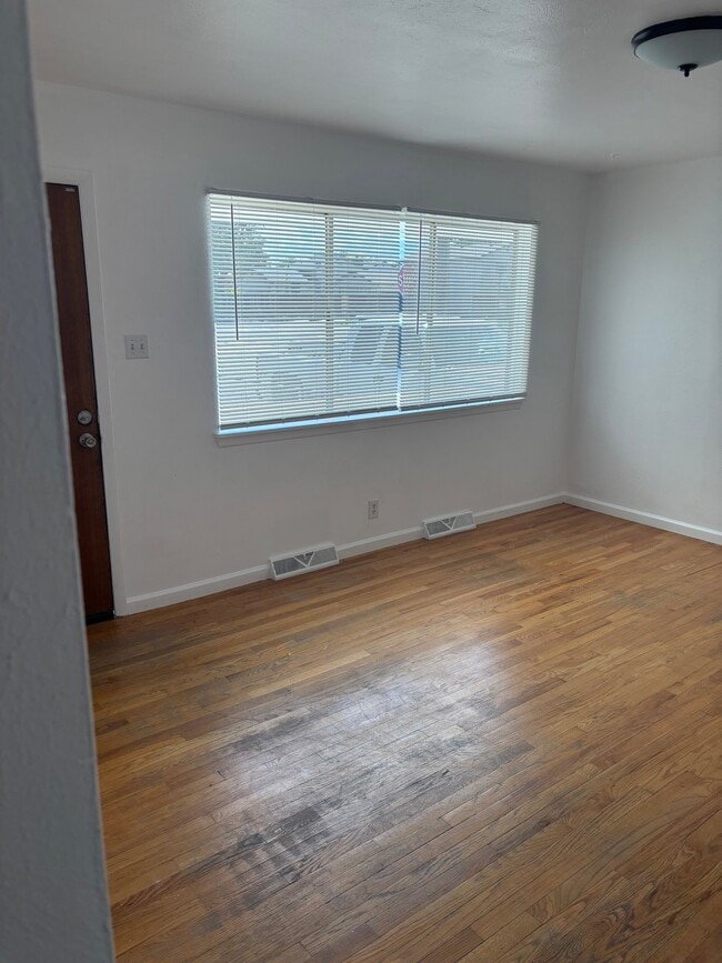 Building Photo - 3607 Sheffield Ln