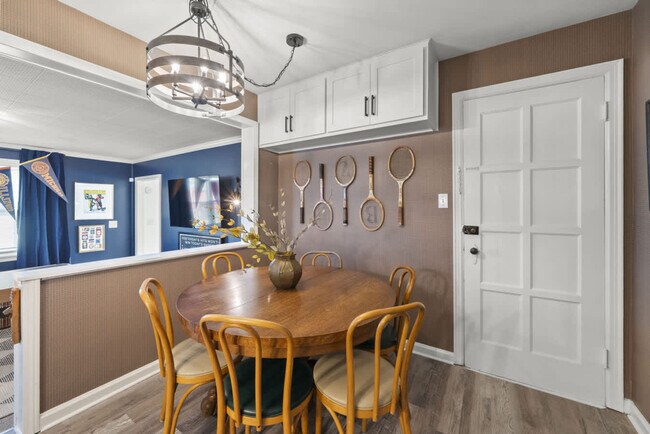 Foto del edificio - 1710 Hess Blvd