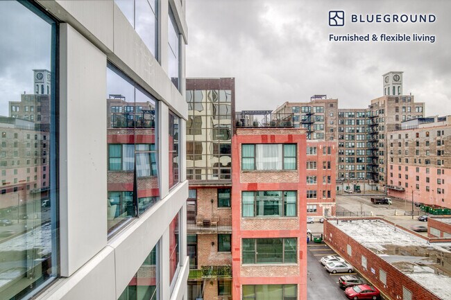 Foto del edificio - 808 W Van Buren St