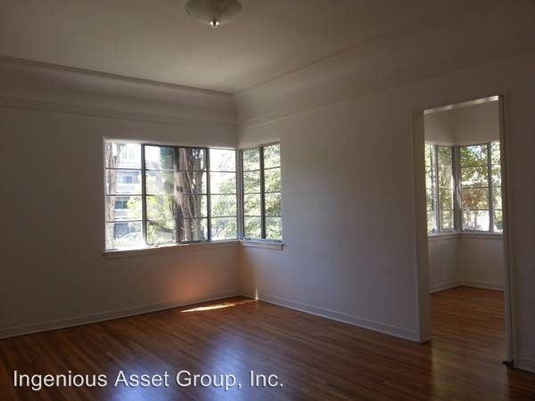 Building Photo - 844-846 S Plymouth Blvd