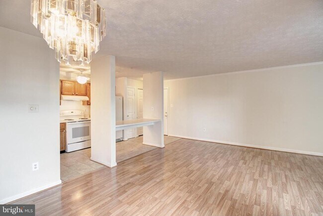 Foto del edificio - 2145 Wainwright Ct