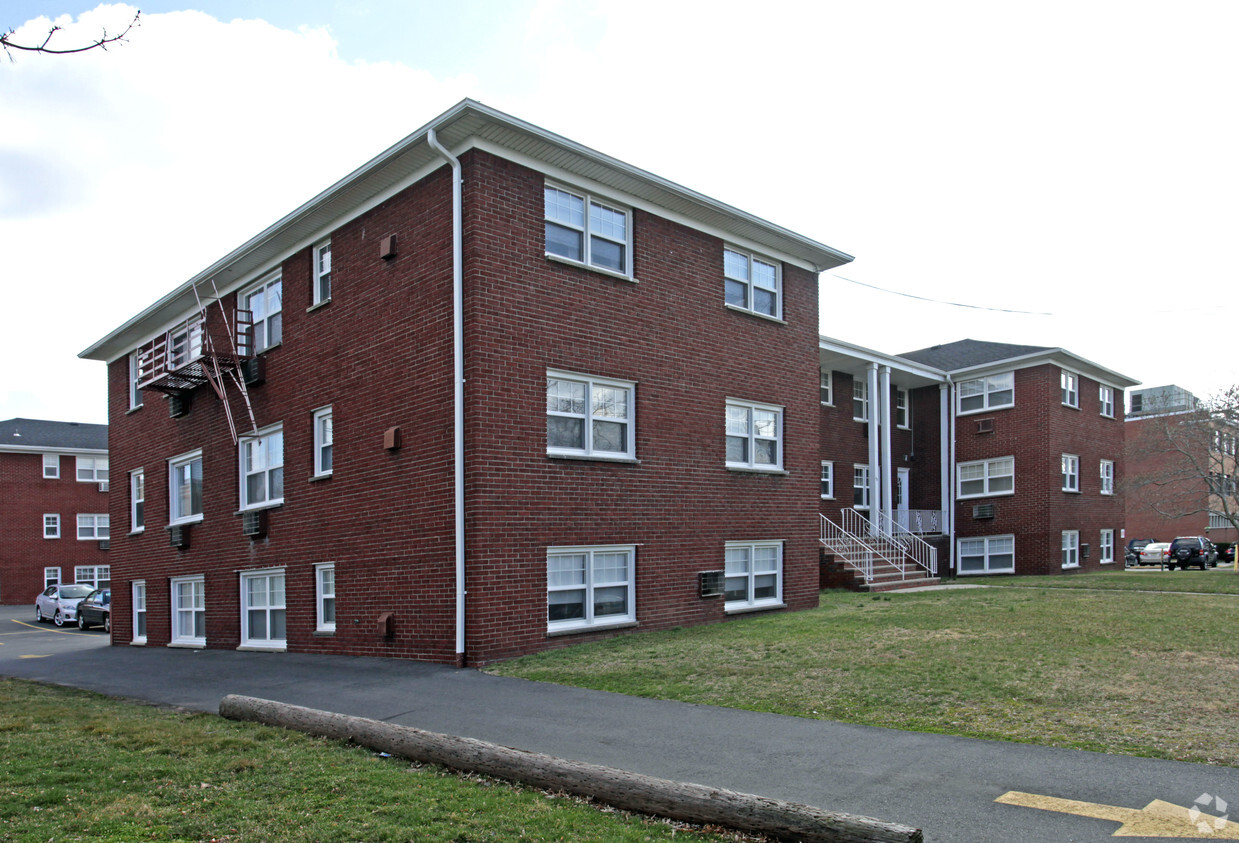 Building Photo - 68-72 Newark Ave