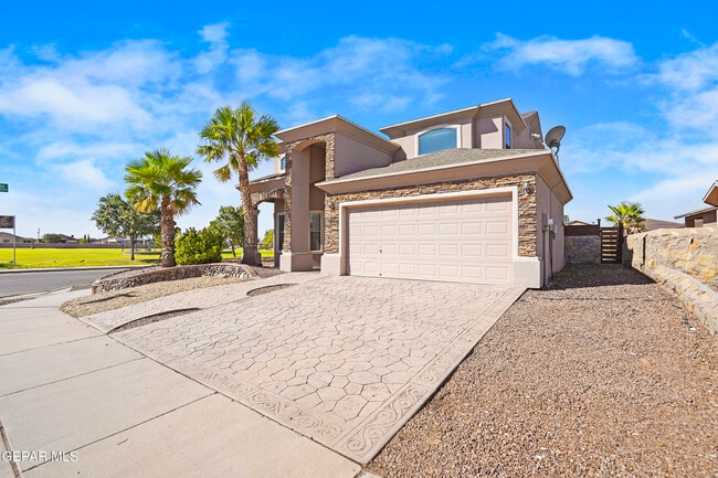 Building Photo - 3261 Garden Point Dr