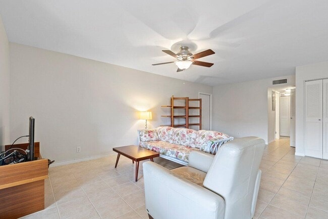 Building Photo - 22089 Cocoa Palm Way
