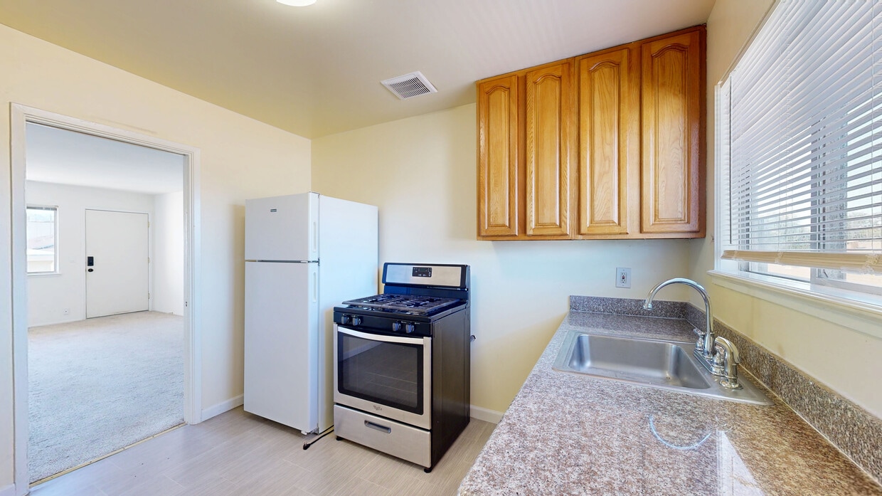 Photo - 1433 Dwight Way Apartments