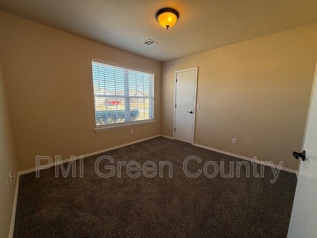 Foto del edificio - 8946 S 260th E Ave