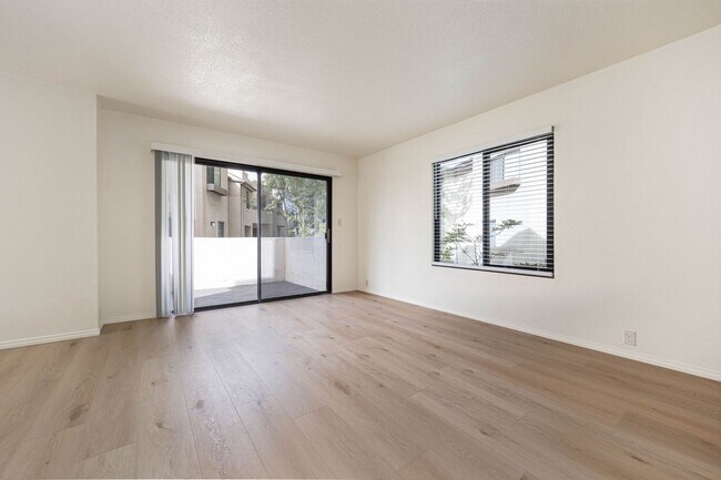 Foto del edificio - Updated La Jolla Townhome