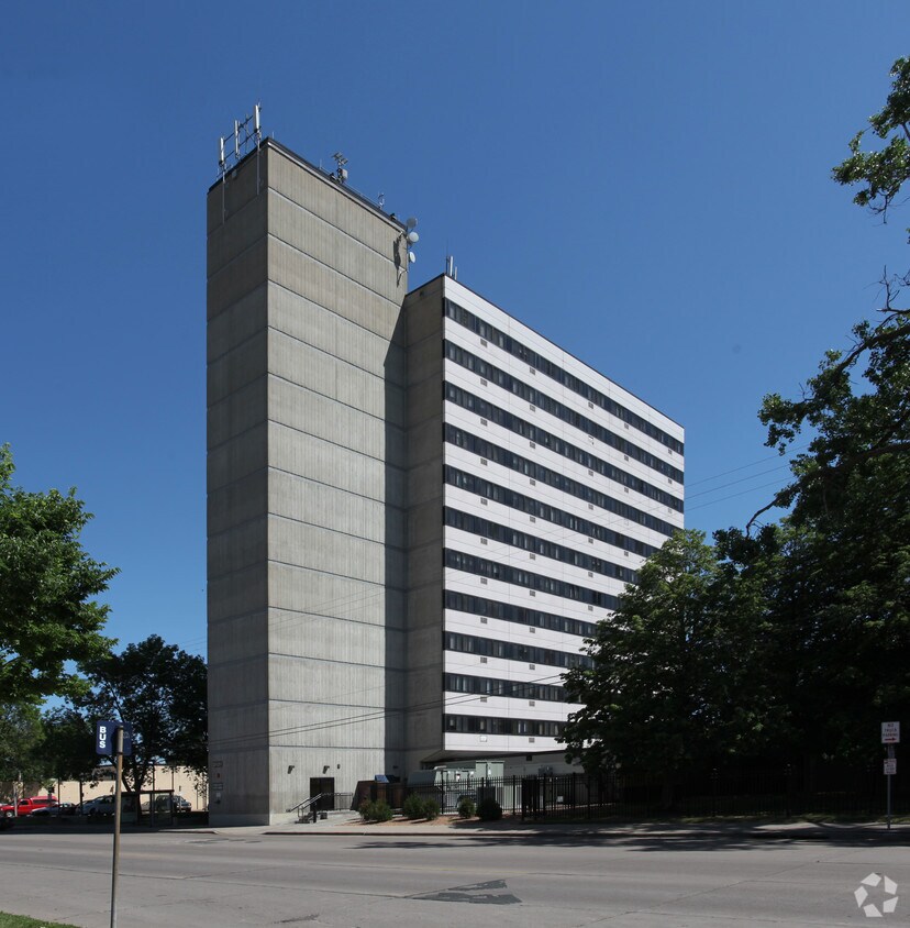 Foto del edificio - Heltzer Manor